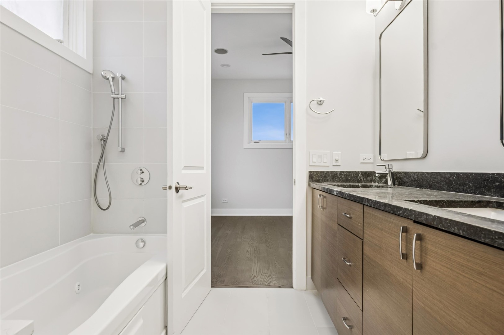 1021 North Wood Street Chicago IL 60622