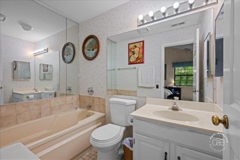 356 Elizabeth Drive Wood Dale IL 60191