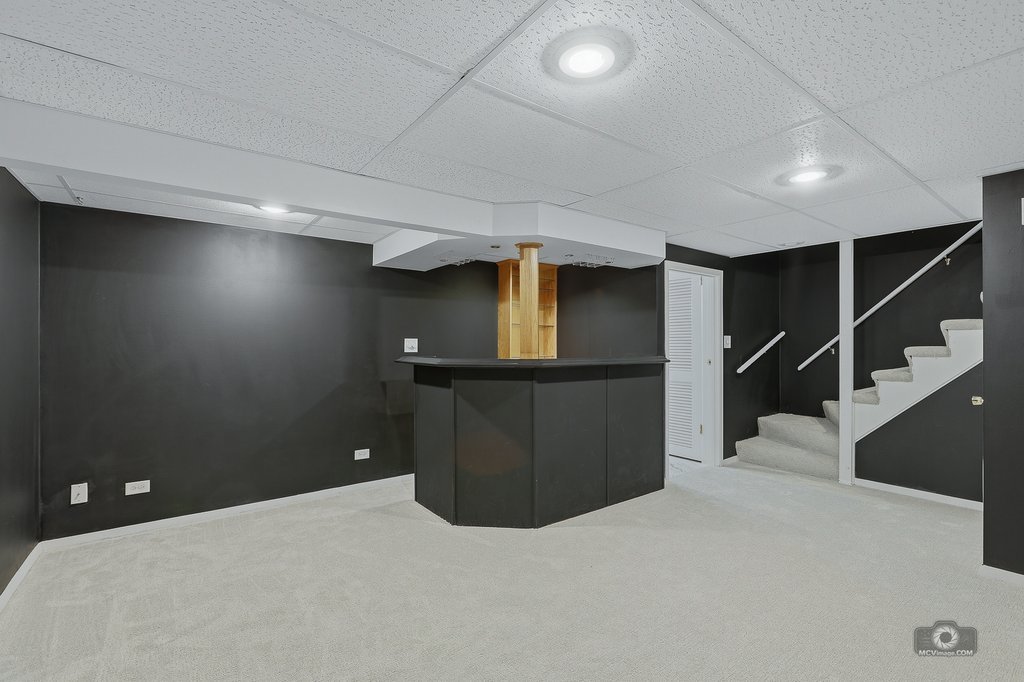 1312 Woodcutter Lane Wheaton IL 60189
