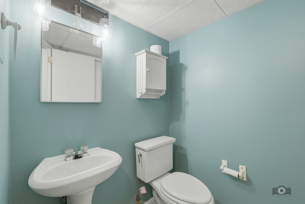 1312 Woodcutter Lane Wheaton IL 60189