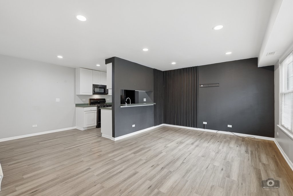 1312 Woodcutter Lane Wheaton IL 60189