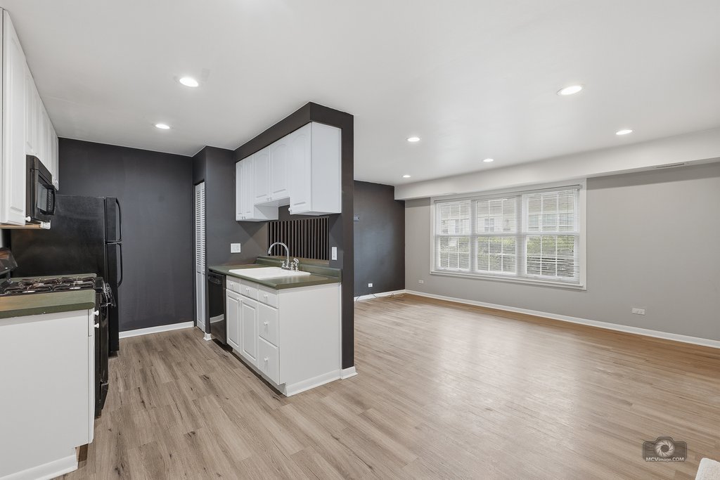 1312 Woodcutter Lane Wheaton IL 60189