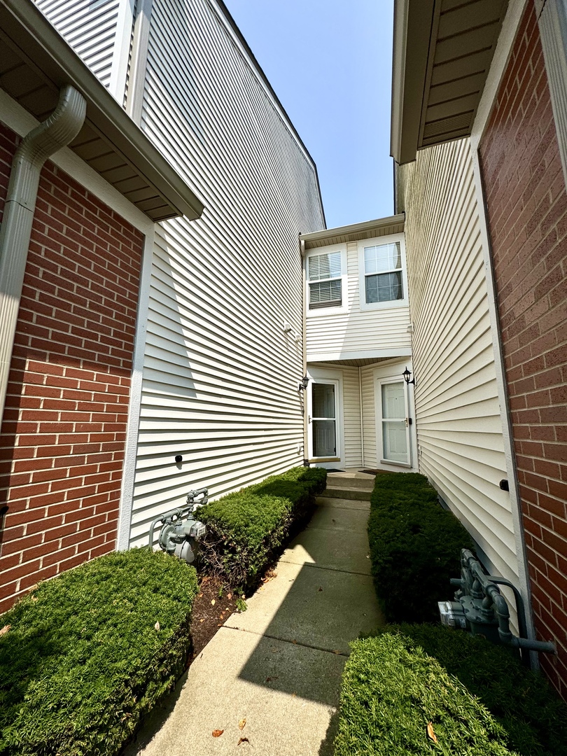 24041 West Walnut Circle Plainfield IL 60585