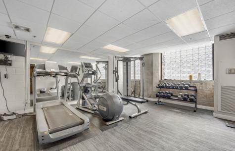 320 East 21st Street Chicago IL 60616