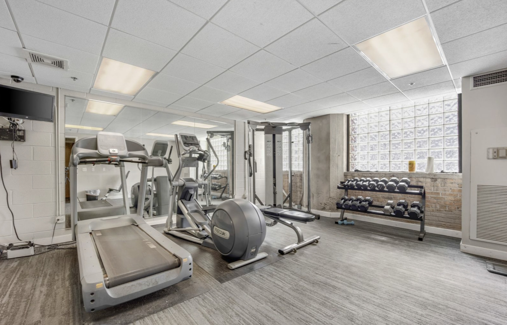 320 East 21st Street Chicago IL 60616