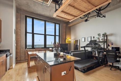 320 East 21st Street Chicago IL 60616