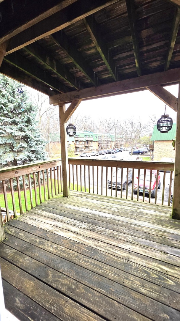 1992 Tall Oaks Drive Aurora IL 60505