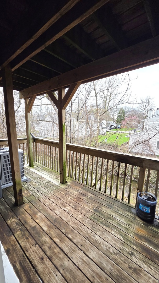 1992 Tall Oaks Drive Aurora IL 60505