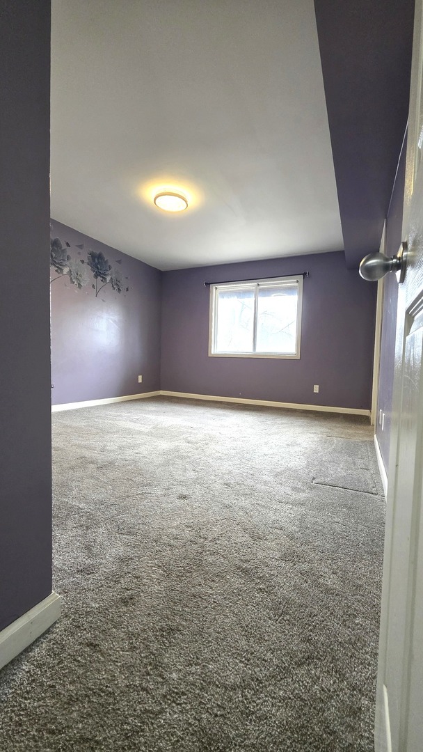 1992 Tall Oaks Drive Aurora IL 60505