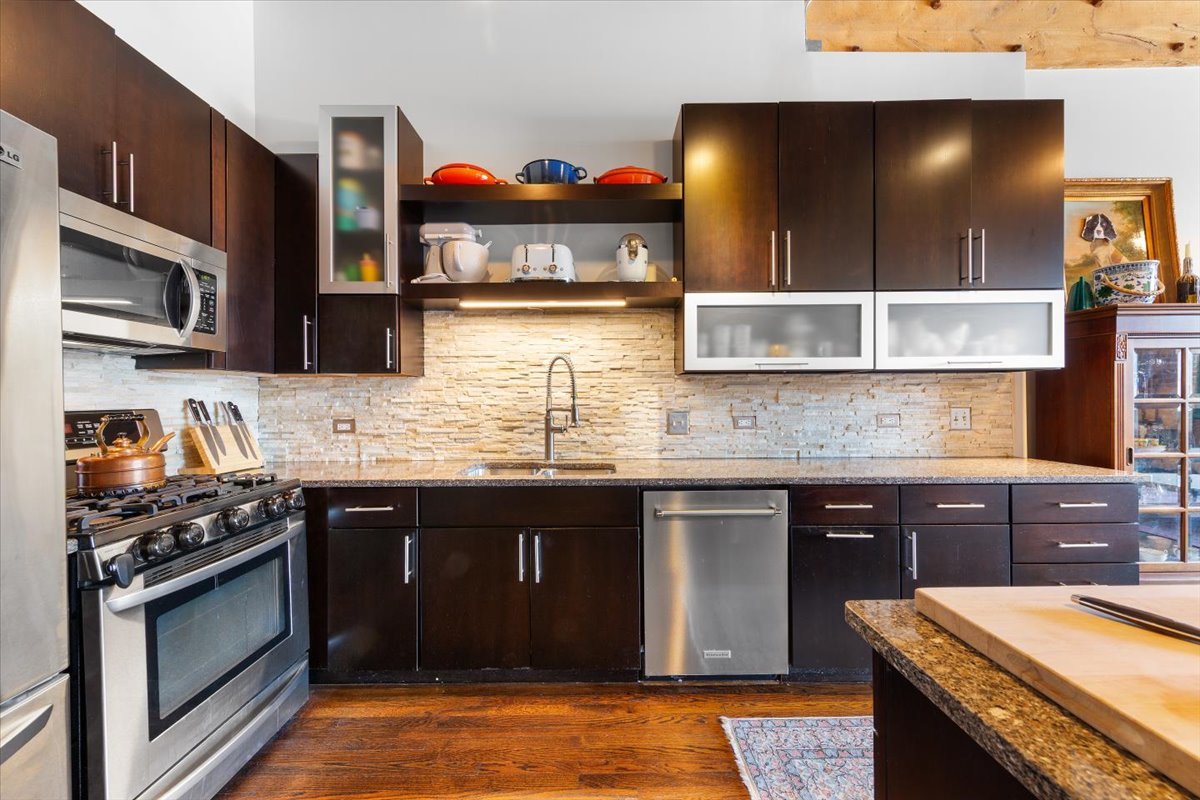 312 North May Street Chicago IL 60607