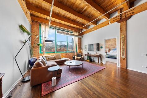 312 North May Street Chicago IL 60607