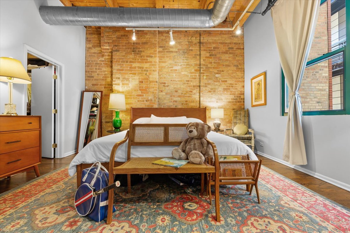 312 North May Street Chicago IL 60607