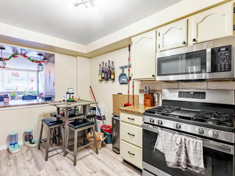 6337 Roosevelt Road Berwyn IL 60402