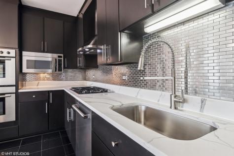 33 West Ontario Street Chicago IL 60654