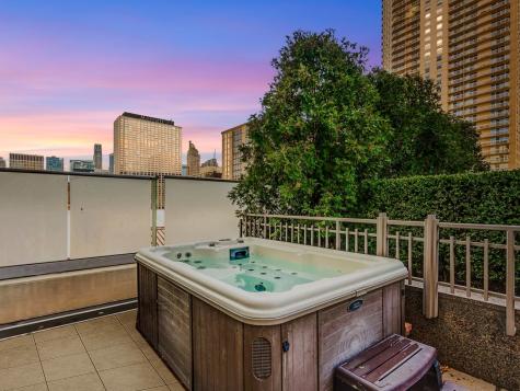 33 West Ontario Street Chicago IL 60654