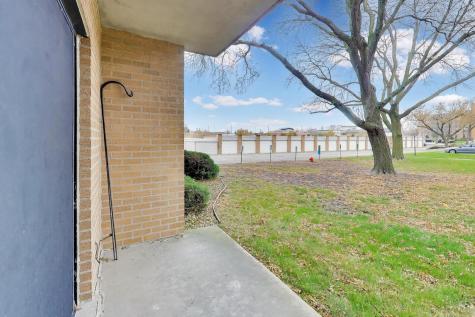 931 West Arquilla Drive Glenwood IL 60425
