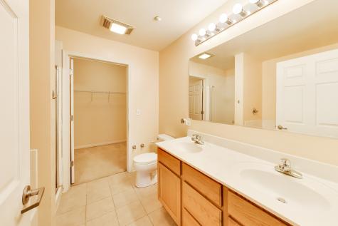 511 Prestwick Lane Wheeling IL 60090