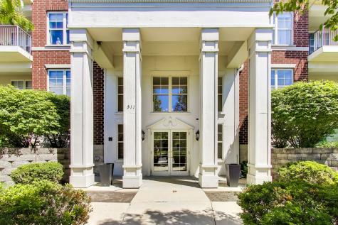 511 Prestwick Lane Wheeling IL 60090
