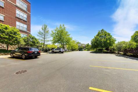 511 Prestwick Lane Wheeling IL 60090