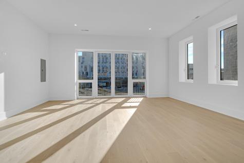 505 West Elm Avenue Chicago IL 60610