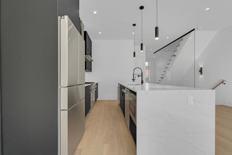 505 West Elm Avenue Chicago IL 60610