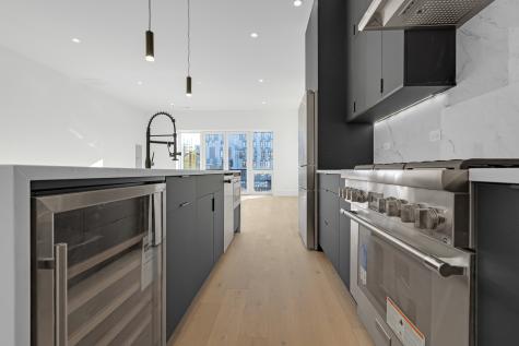 505 West Elm Avenue Chicago IL 60610