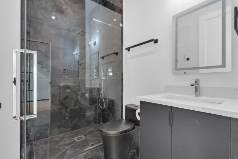 505 West Elm Avenue Chicago IL 60610