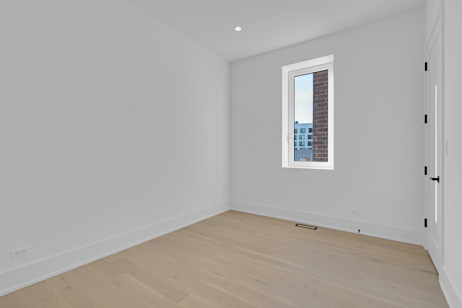 505 West Elm Avenue Chicago IL 60610