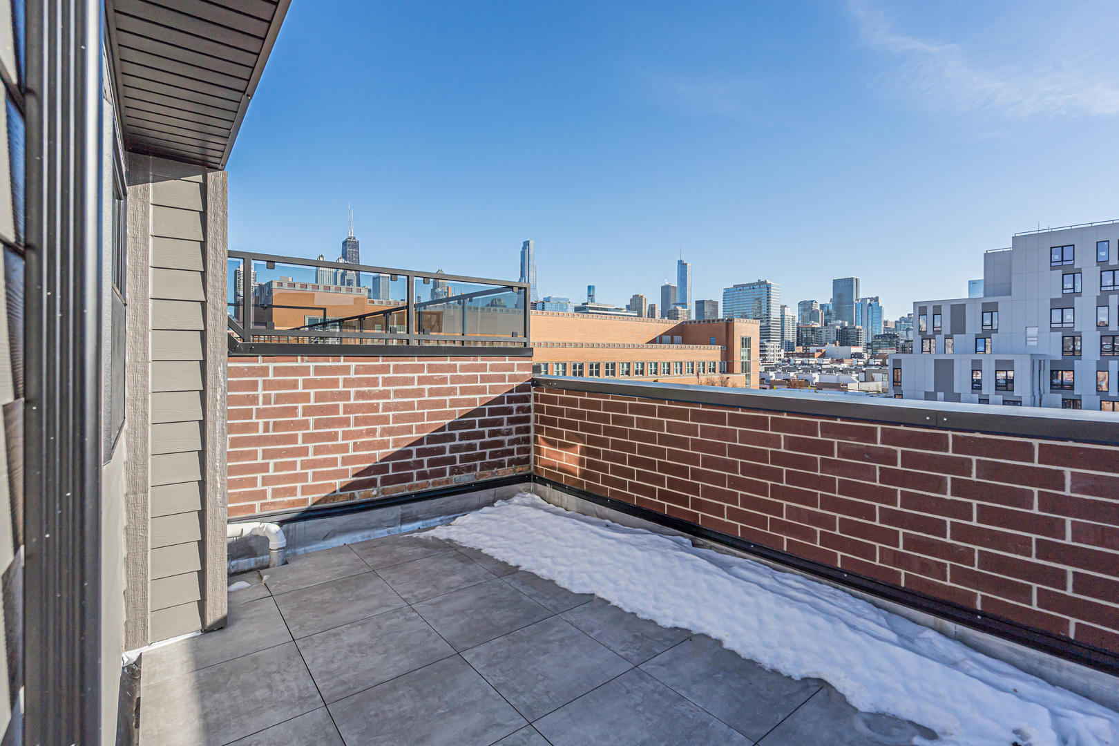 505 West Elm Avenue Chicago IL 60610