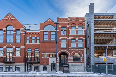 505 West Elm Avenue Chicago IL 60610