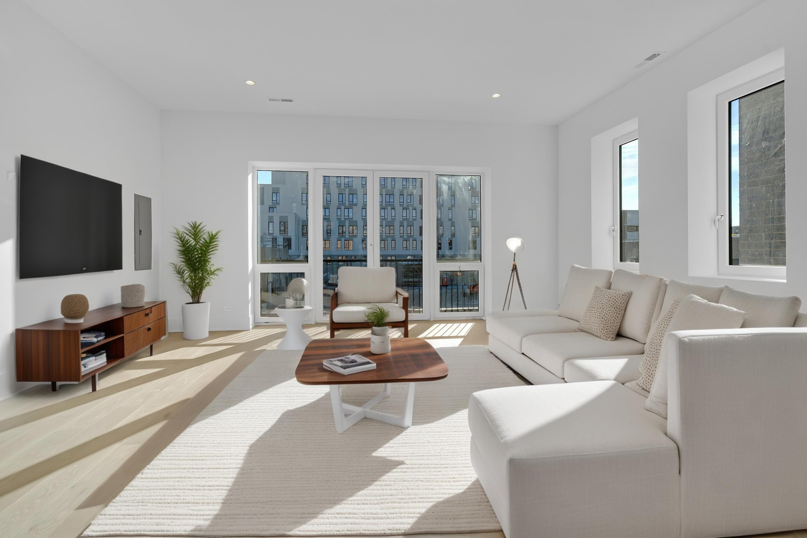 505 West Elm Avenue Chicago IL 60610