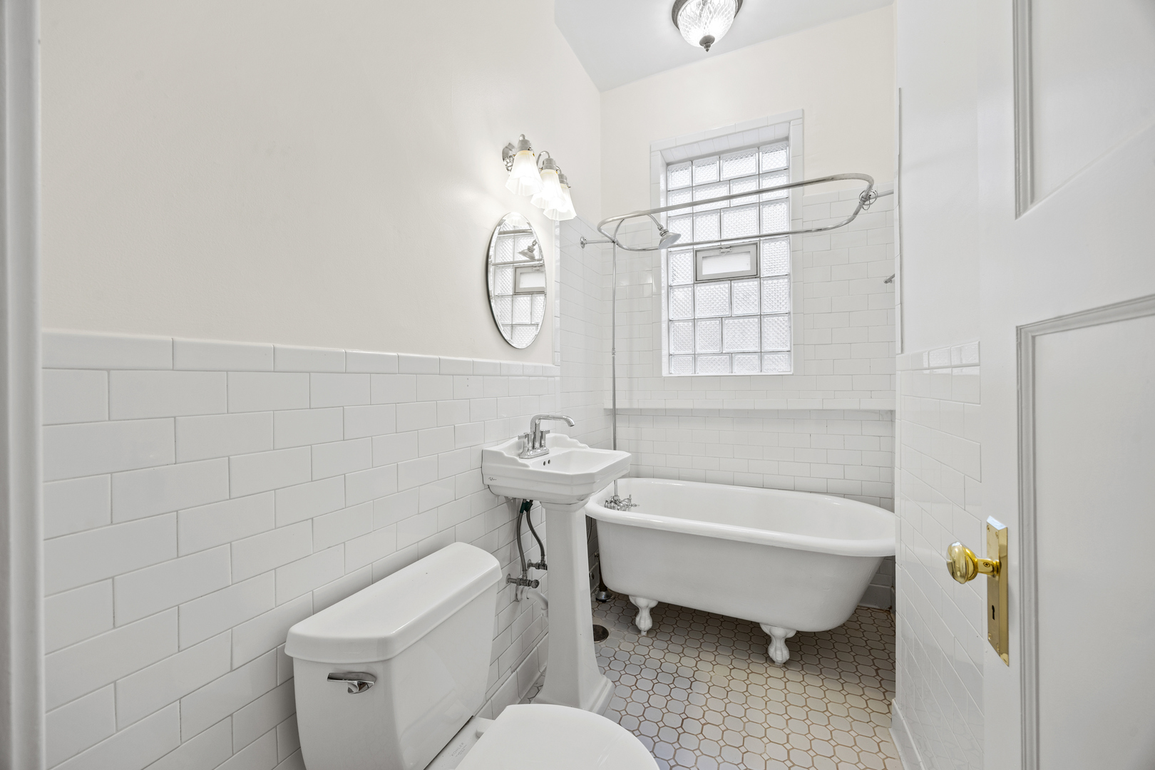 1223 East Hyde Park Boulevard Chicago IL 60615