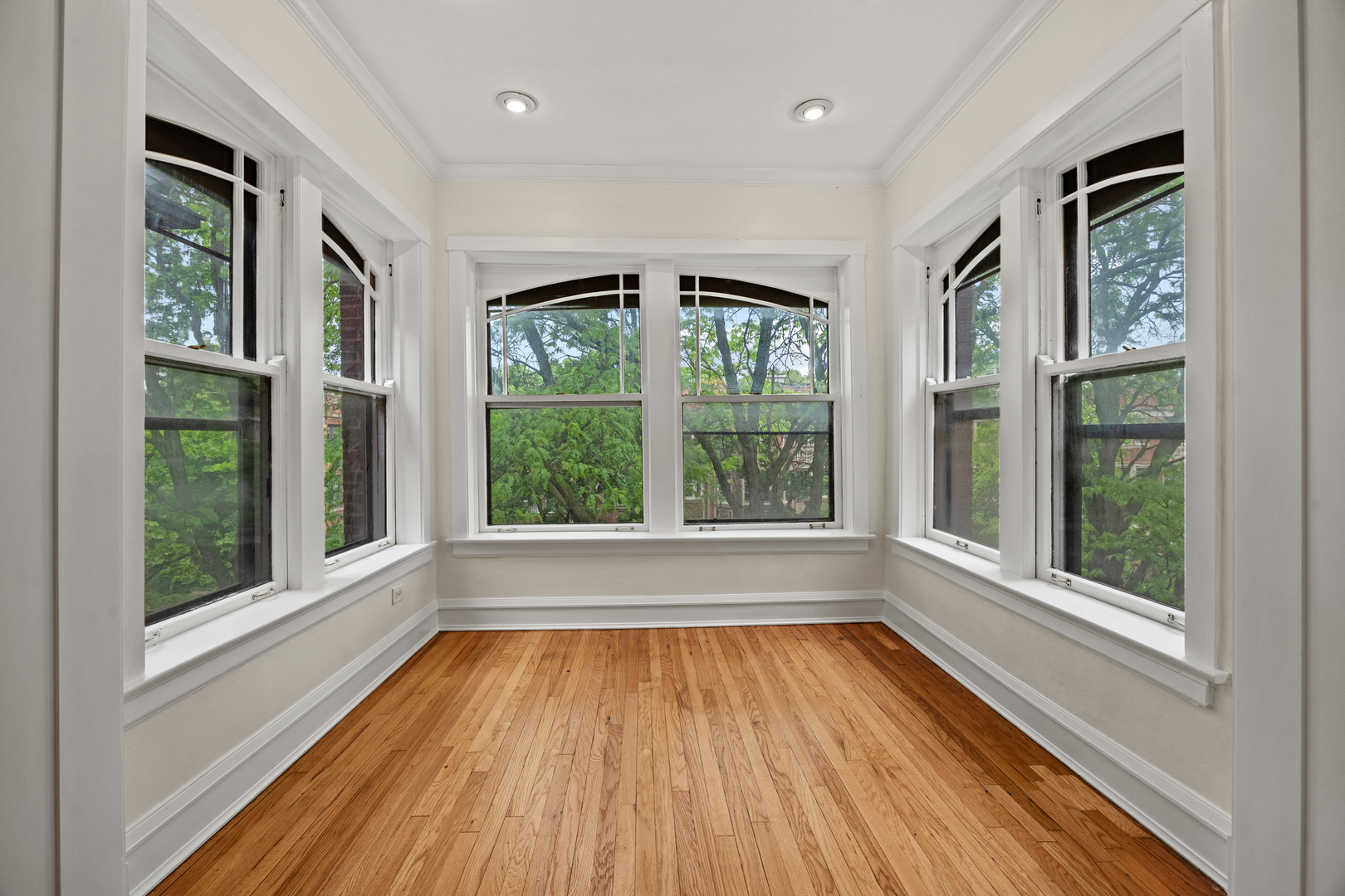 1223 East Hyde Park Boulevard Chicago IL 60615