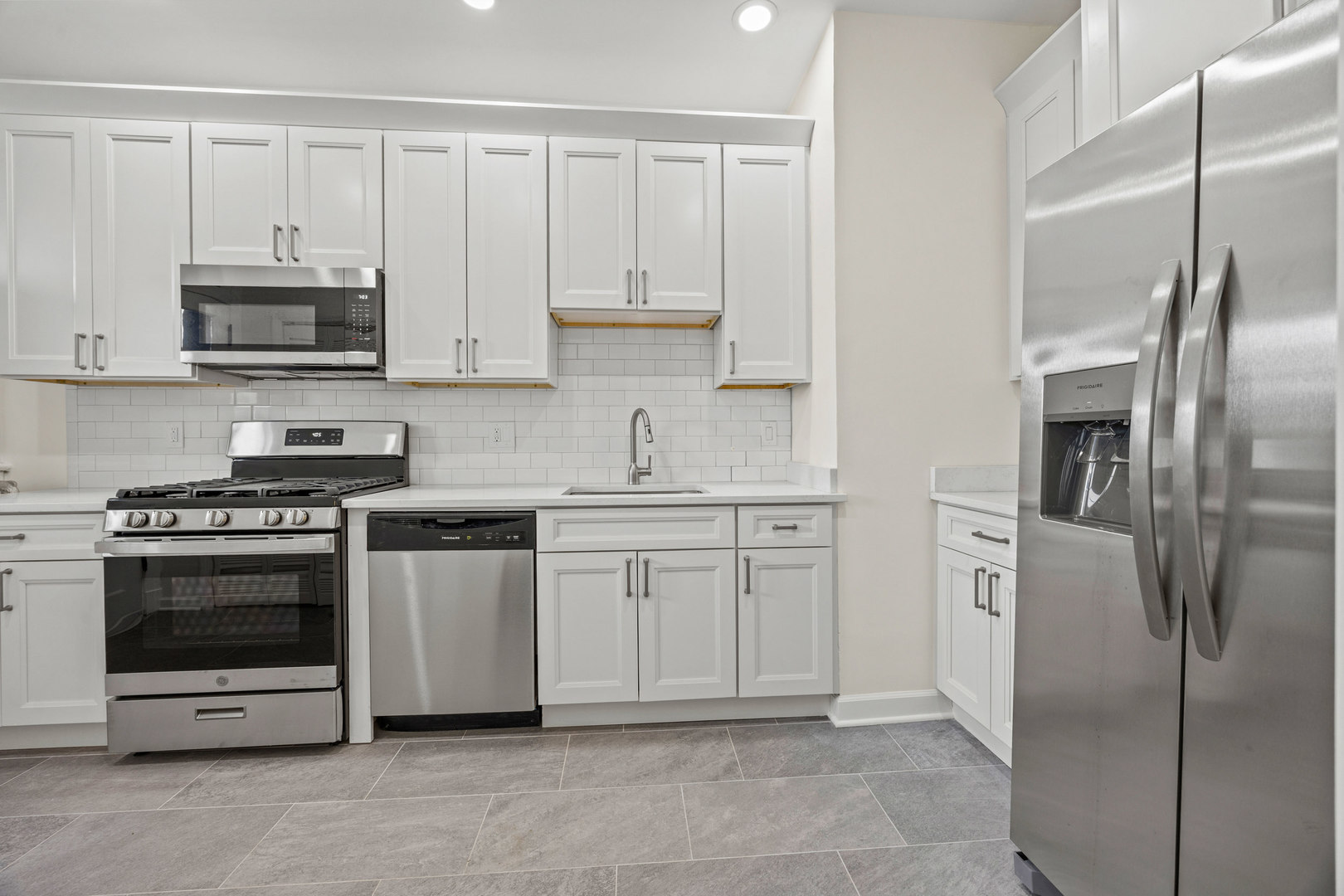 1223 East Hyde Park Boulevard Chicago IL 60615