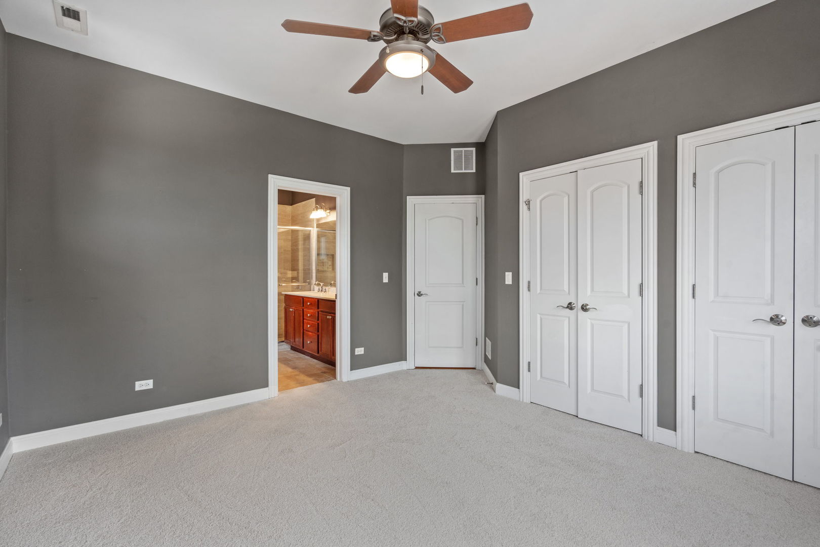5691 West Higgins Avenue Chicago IL 60630