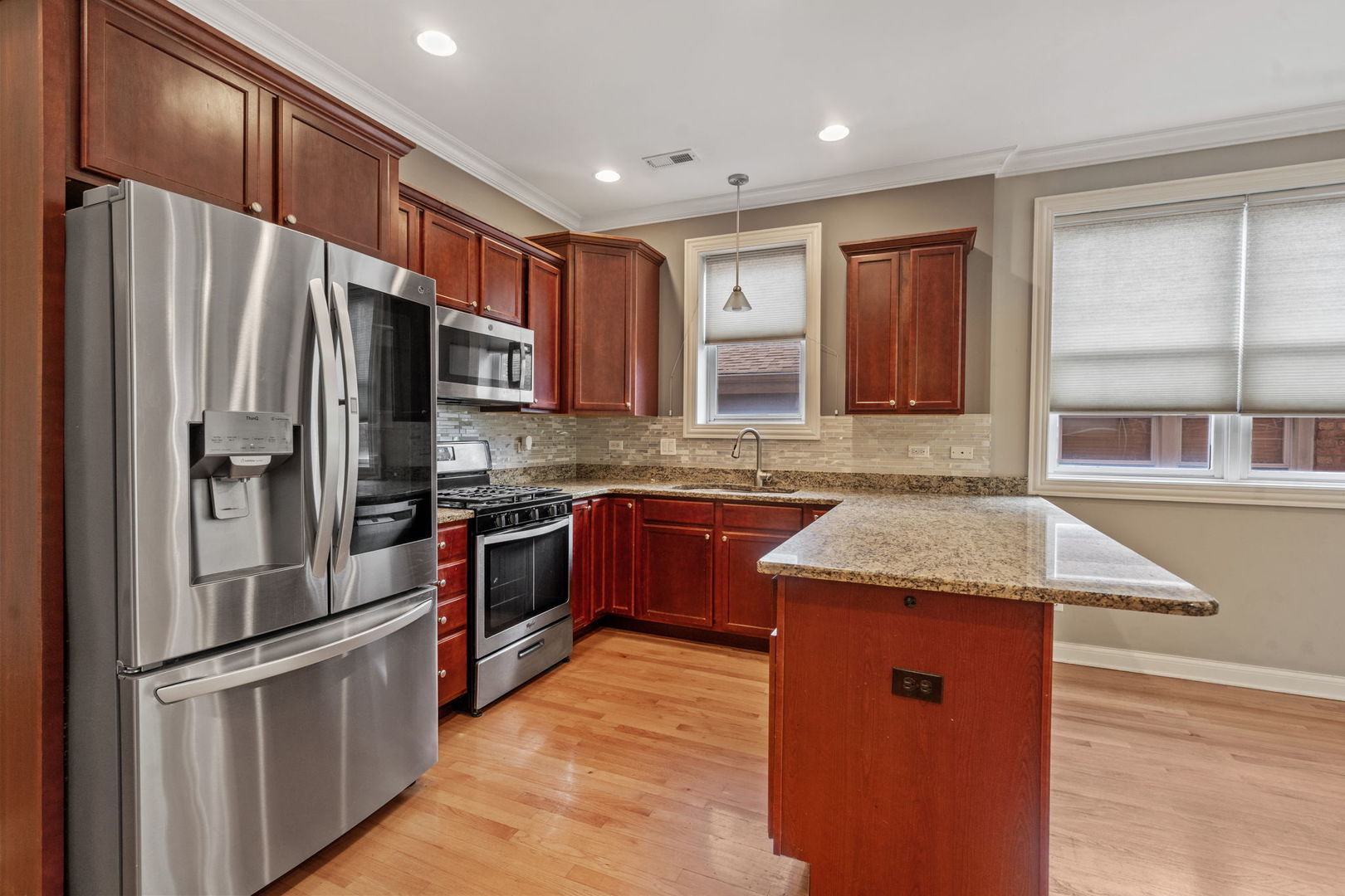 5691 West Higgins Avenue Chicago IL 60630