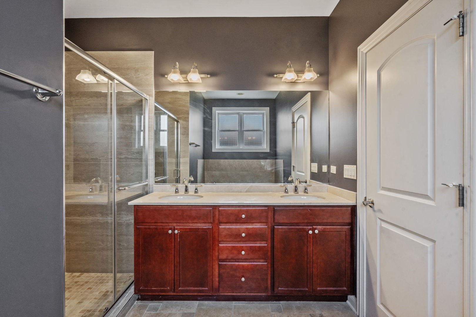5691 West Higgins Avenue Chicago IL 60630