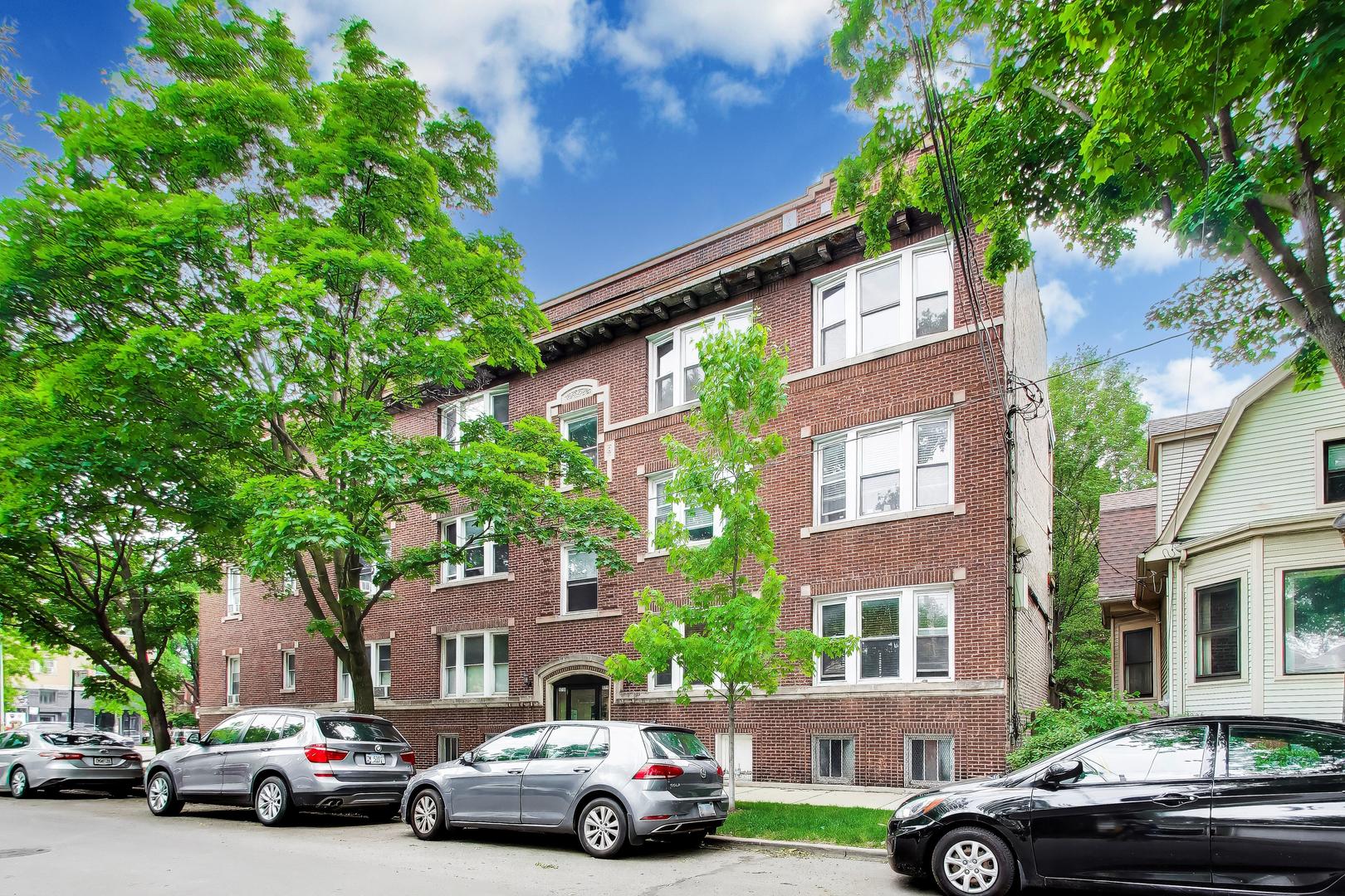 5712 North Wayne Avenue Chicago IL 60660
