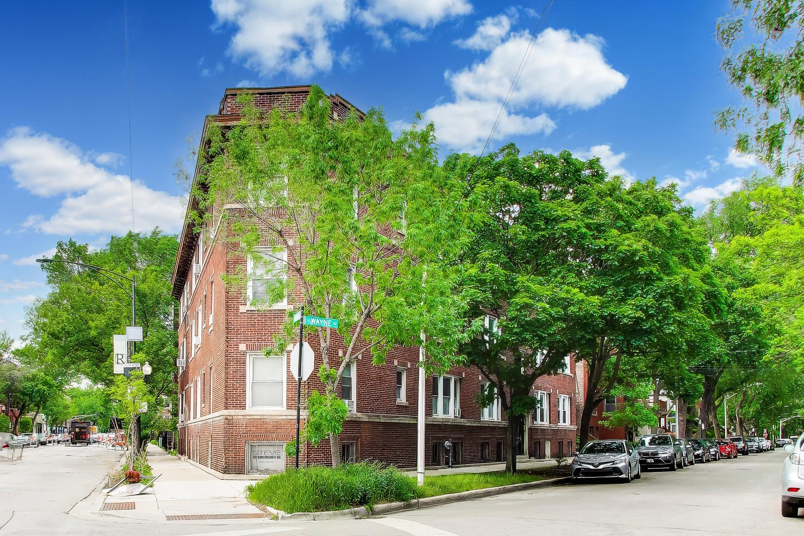 5712 North Wayne Avenue Chicago IL 60660
