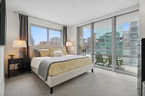 160 East Illinois Street Chicago IL 60611