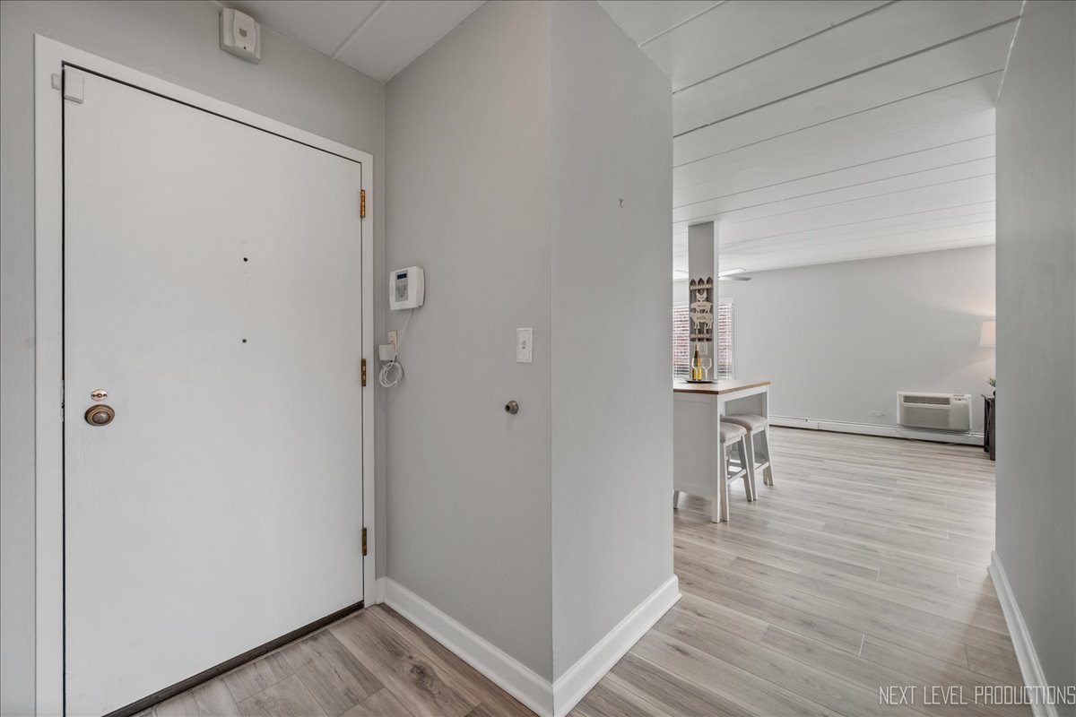 1052 North Mill Street Naperville IL 60563