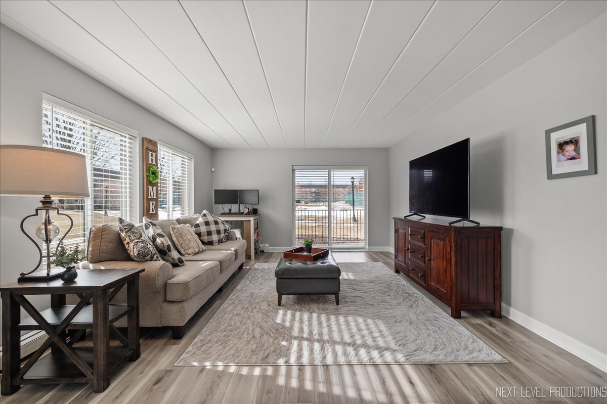 1052 North Mill Street Naperville IL 60563