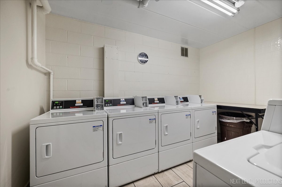 1052 North Mill Street Naperville IL 60563