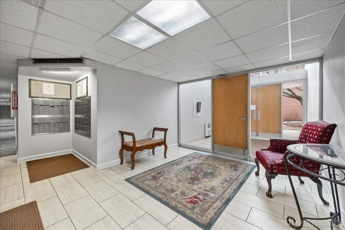 1052 North Mill Street Naperville IL 60563