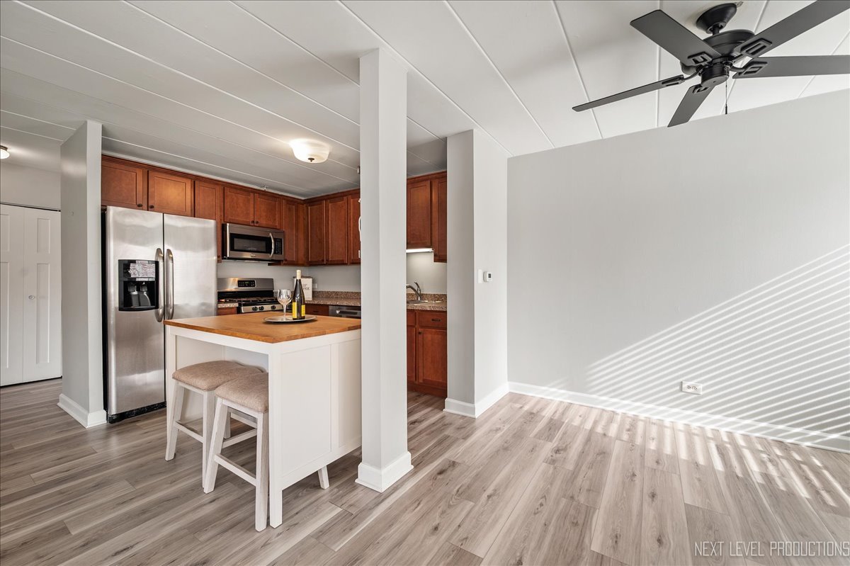 1052 North Mill Street Naperville IL 60563
