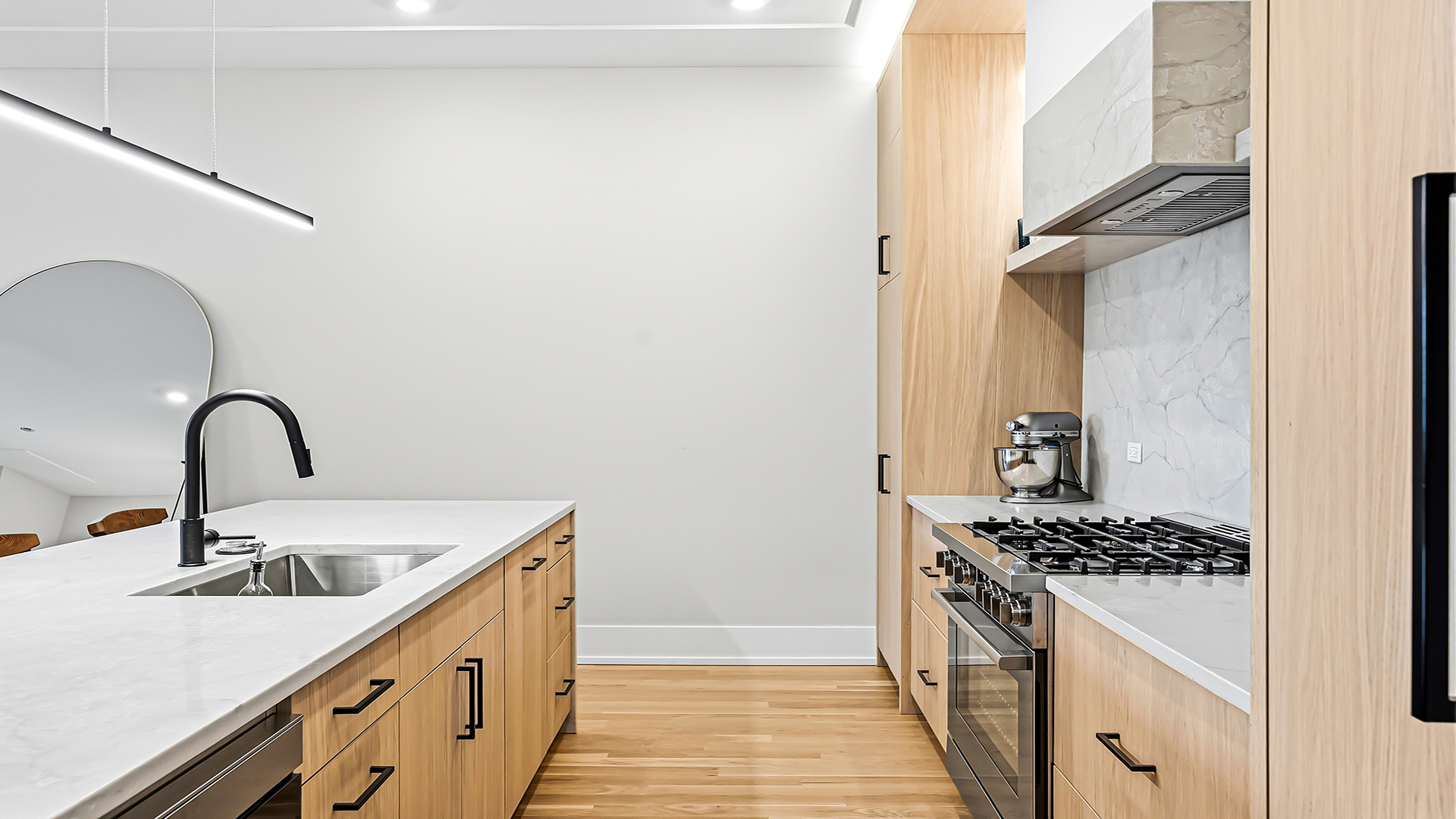 3125 North Clybourn Avenue Chicago IL 60618