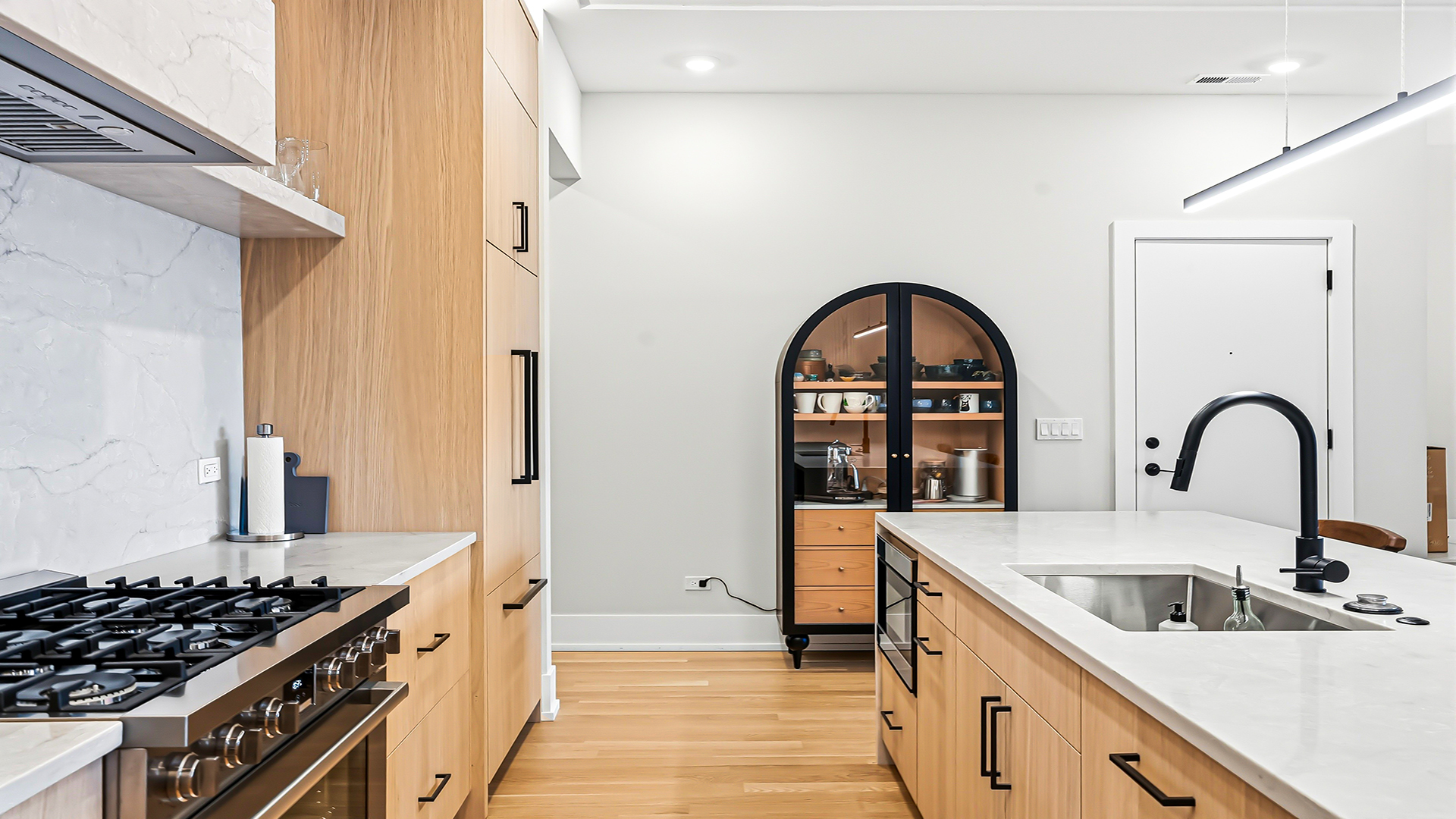 3125 North Clybourn Avenue Chicago IL 60618