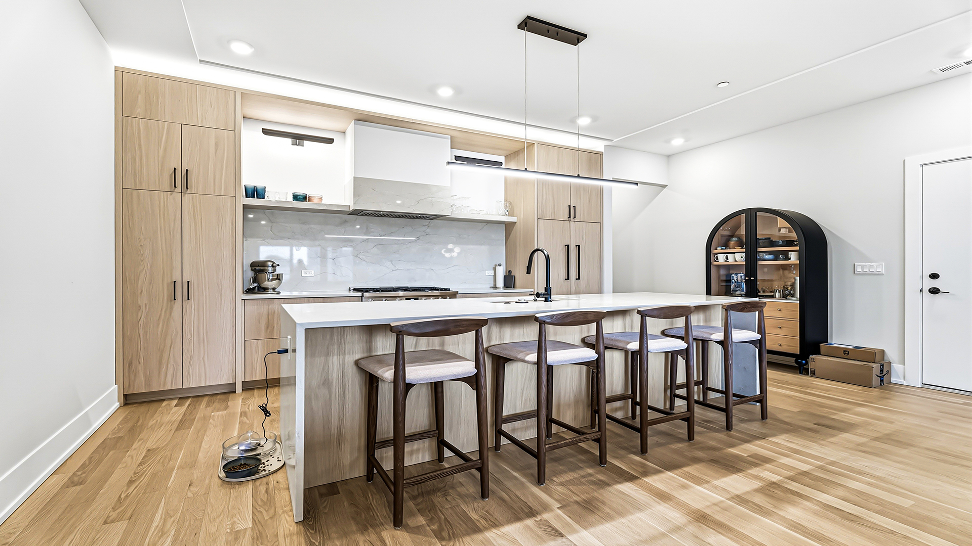 3125 North Clybourn Avenue Chicago IL 60618