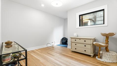 3125 North Clybourn Avenue Chicago IL 60618
