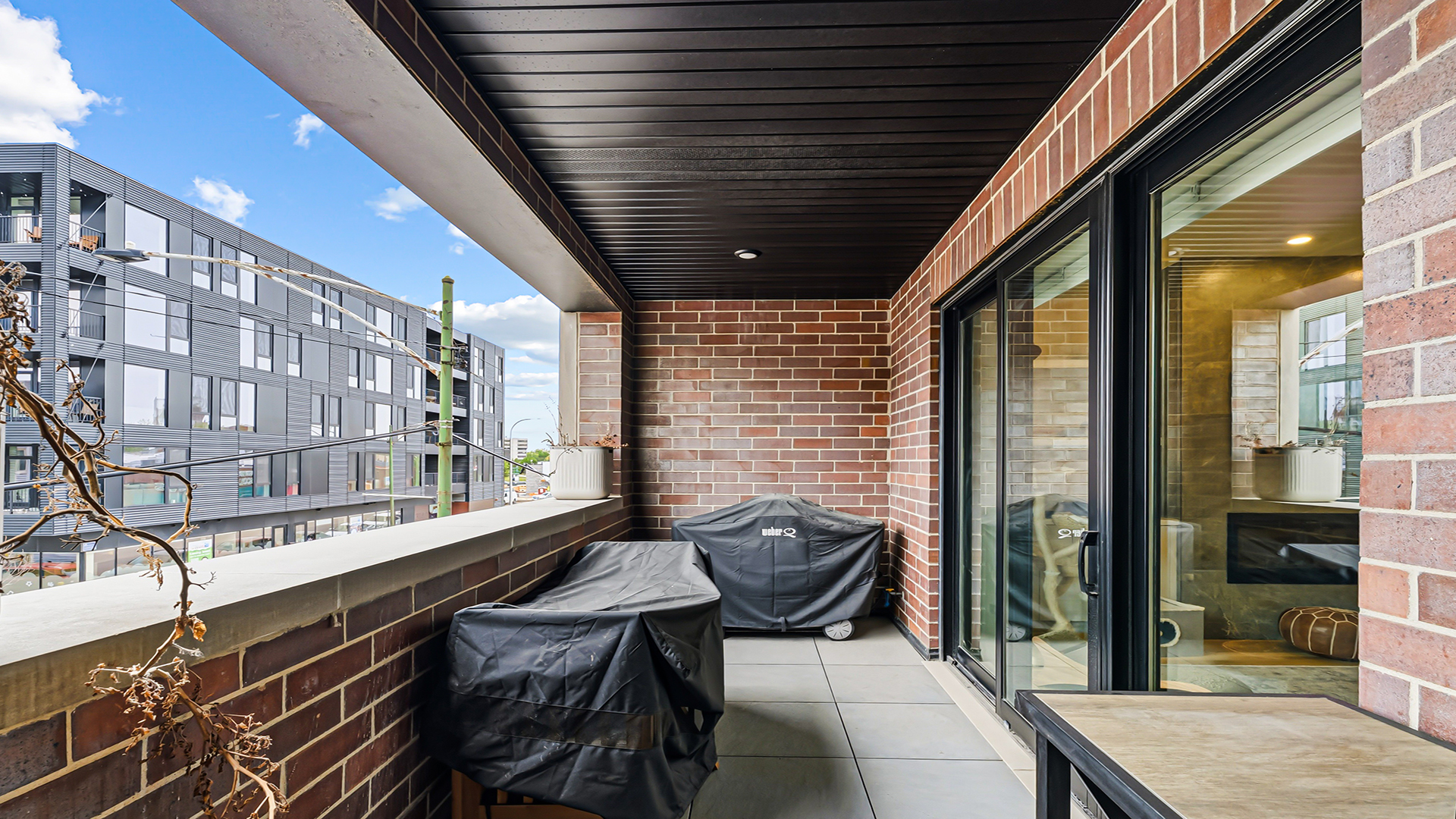 3125 North Clybourn Avenue Chicago IL 60618